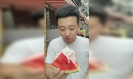 吃瓜网红男,揭秘吃瓜网红男生的神秘世界